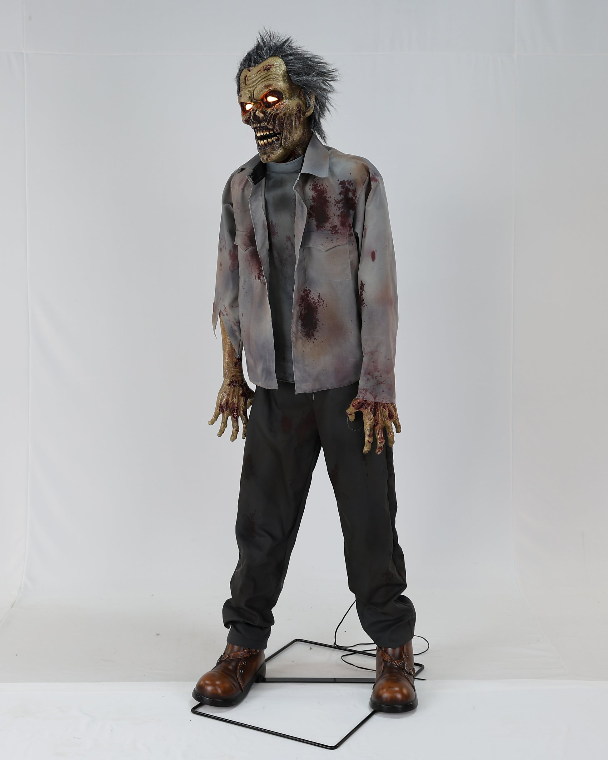 Animatronic Swiveling Zombie