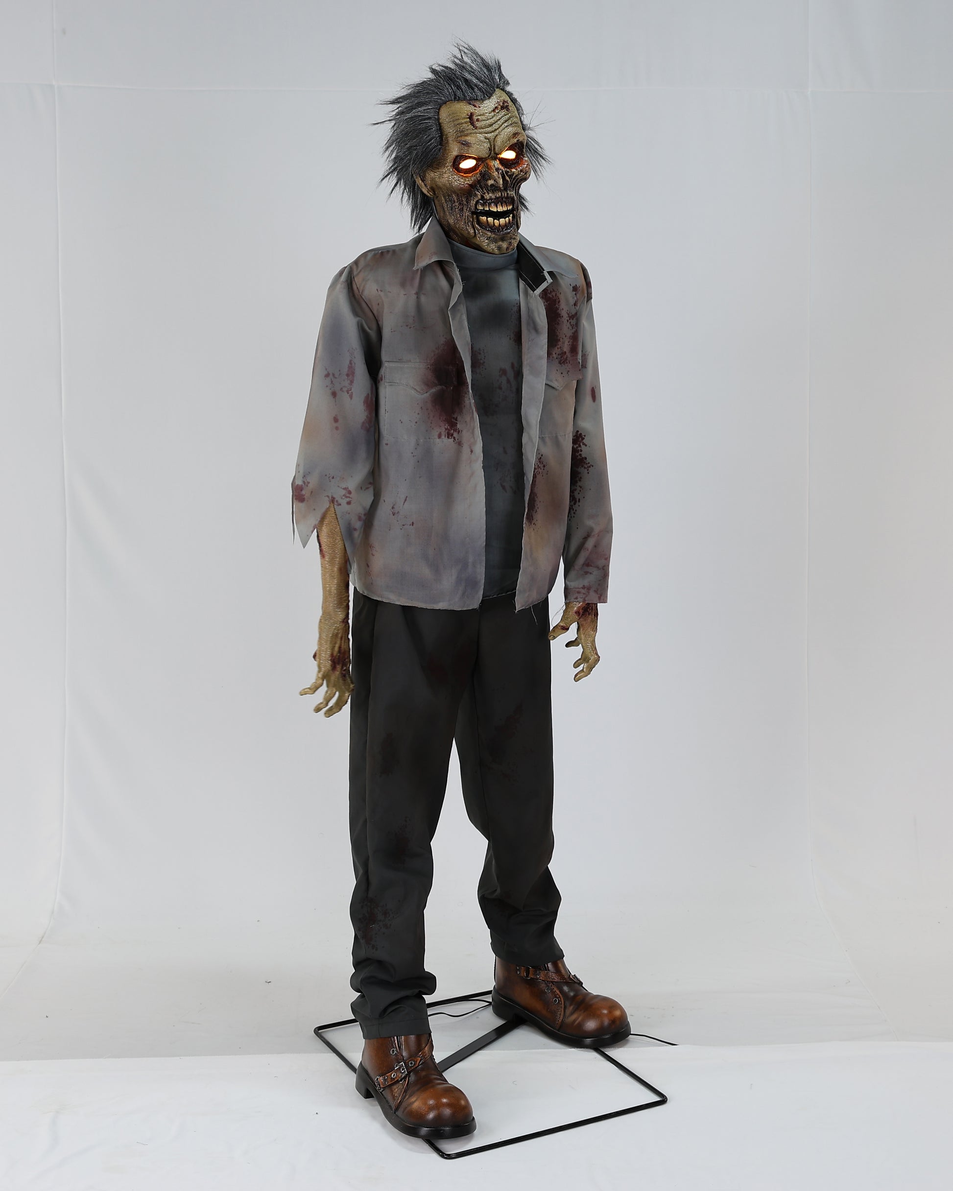 Animatronic Swiveling Zombie
